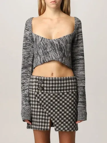 Top cropped N