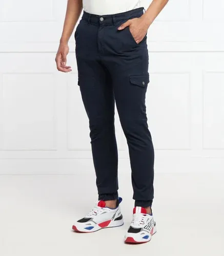 GUESS JEANS pantaloni jogger new kombat | slim fit | con l'aggiunta di lino (101336028) GUESS JEANS pantaloni jogger new kombat | slim fit | con l'aggiunta di lino (101336028)